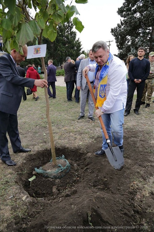 У Станиці Луганській з'явився Центр Миру (ФОТО) - фото 3