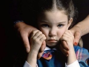 Краснодон: «Мать-героиня» украла ребенка, чтобы скрыть убийство двух приемных детей (дополнено) Краснодон: «Мать-героиня» украла ребенка, чтобы скрыть убийство двух приемных детей (дополнено)