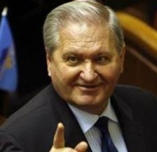Отставка Тихонова - «возможность начать сначала»? Обзор луганской прессы Отставка Тихонова - «возможность начать сначала»? Обзор луганской прессы