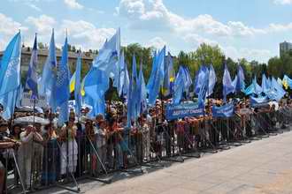 Донецкие "регионалы" предупреждают: они готовы "мобилизовать наших людей и защитить свои результаты" Донецкие "регионалы" предупреждают: они готовы "мобилизовать наших людей и защитить свои результаты"