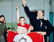 Франция депортирует российских болельщиков, в том числе и их лидера Франция депортирует российских болельщиков, в том числе и их лидера