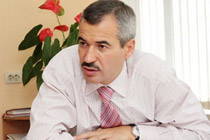 Руководитель луганской «Сильной Украины» Сергей Давыдов вступил в партию Королевской Руководитель луганской «Сильной Украины» Сергей Давыдов вступил в партию Королевской