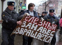 Евросоюз обсуждает бойкотирование Евро-2012. Иностранные СМИ об Украине Евросоюз обсуждает бойкотирование Евро-2012. Иностранные СМИ об Украине