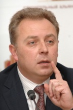 Олег Миланин: «Идет целенаправленная рейдерская атака на целую строительную отрасль!» Олег Миланин: «Идет целенаправленная рейдерская атака на целую строительную отрасль!»