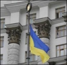 «Сдал Крым – сдаст всю Украину!». Власть за тремя заслонами «Сдал Крым – сдаст всю Украину!». Власть за тремя заслонами