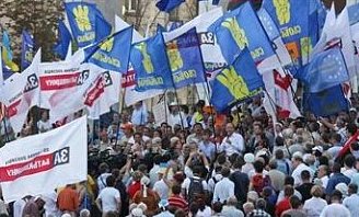 На волне протестов. Обзор луганской прессы На волне протестов. Обзор луганской прессы