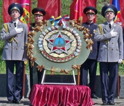 «Одна на всех, мы за ценой не постоим…». Праздник, который объединяет «Одна на всех, мы за ценой не постоим…». Праздник, который объединяет