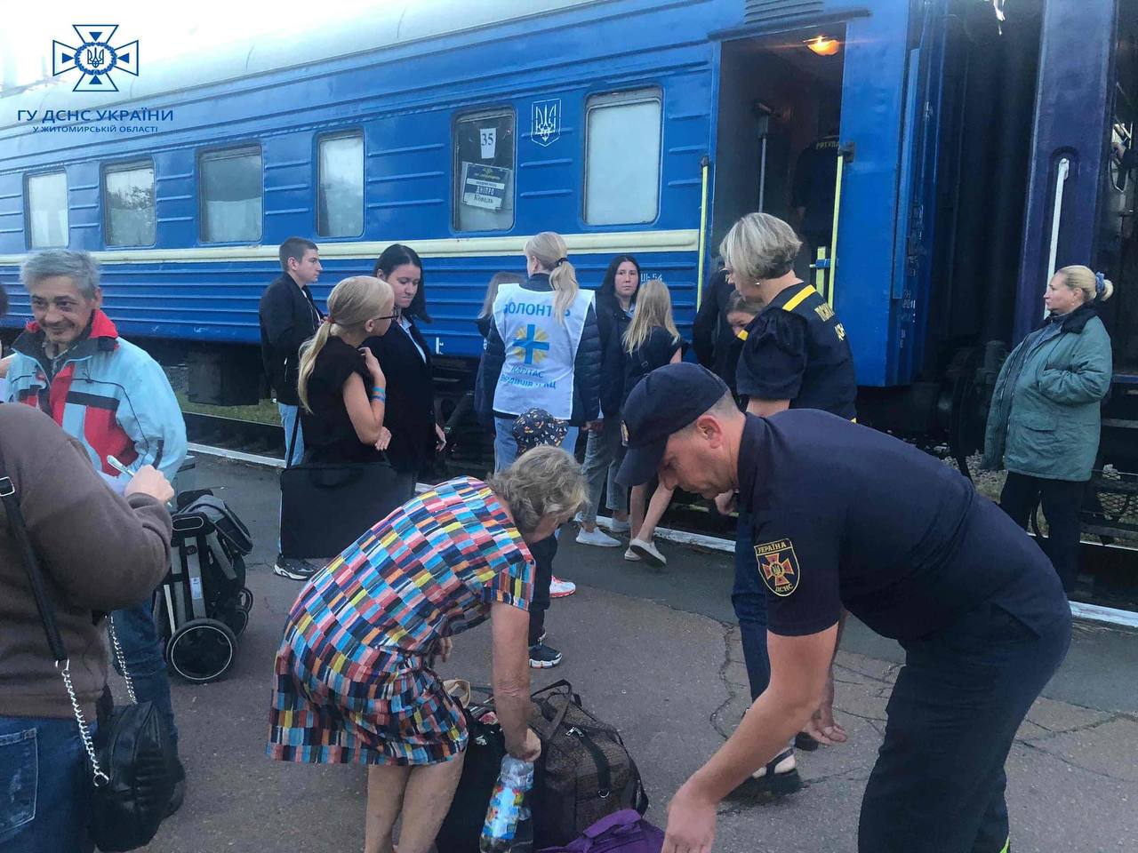 10 людей у пошуках безпечного проживання прибули на черговому евакуаційному потязі з Покровська до Бердичева, фото-2
