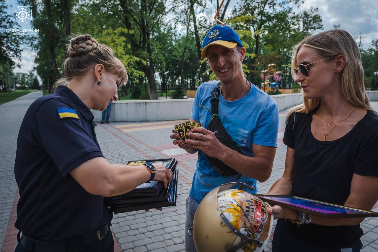 Пожежну машину, передану німецькими партнерами доставили до Покровська волонтери, фото-4