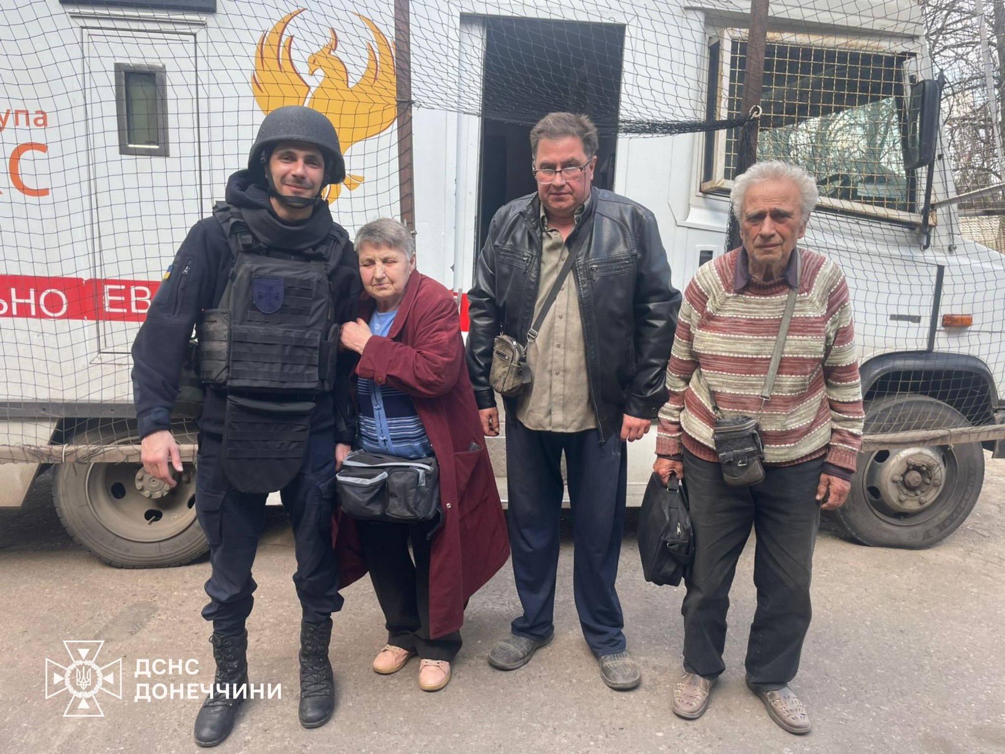 З Дружківки та Святогірська евакуювали ще 12 мешканців, включаючи маломобільних