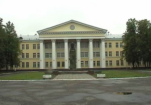 У Москві горить дах Московського вищого загальновійськового командного училища