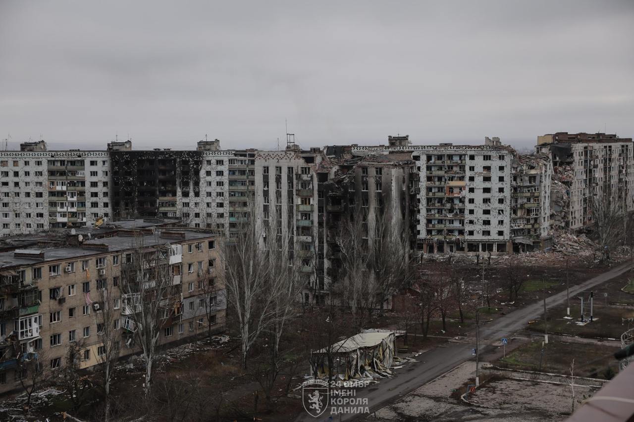 Костянтинівка зникає під безперервним вогнем російської армії -  24-та ОМБр