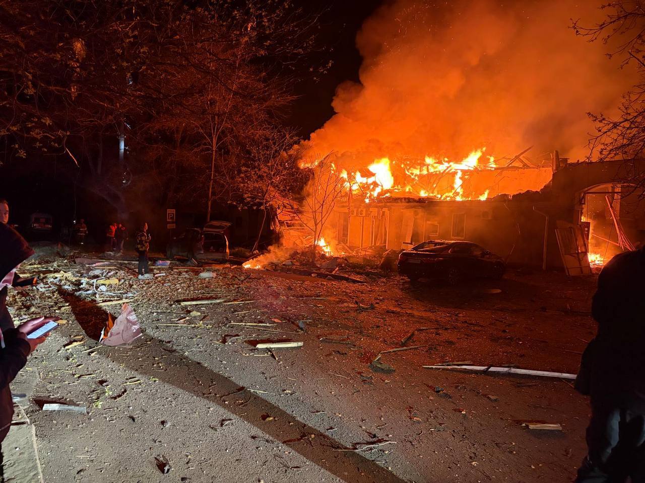 Ворожий удар по Одесі: загинуло літнє подружжя, ще 14 людей постраждали