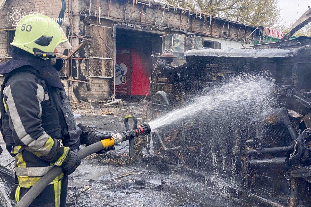 Ворожі БПЛА атакували п’ять АЗС на Харківщині