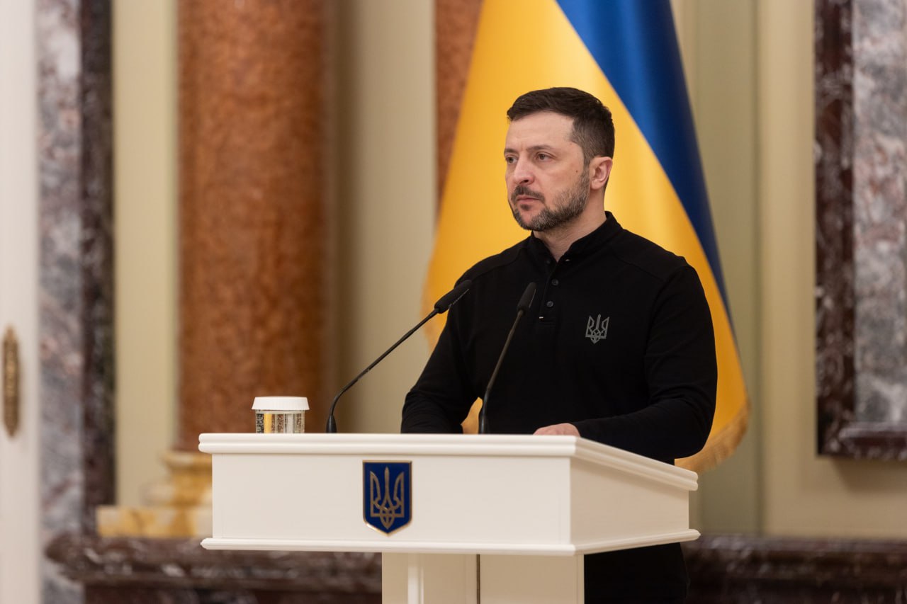 Зеленський: Оголошуємо про режим тиші, починаючи з 00:00 у ніч із 5 на 6 травня