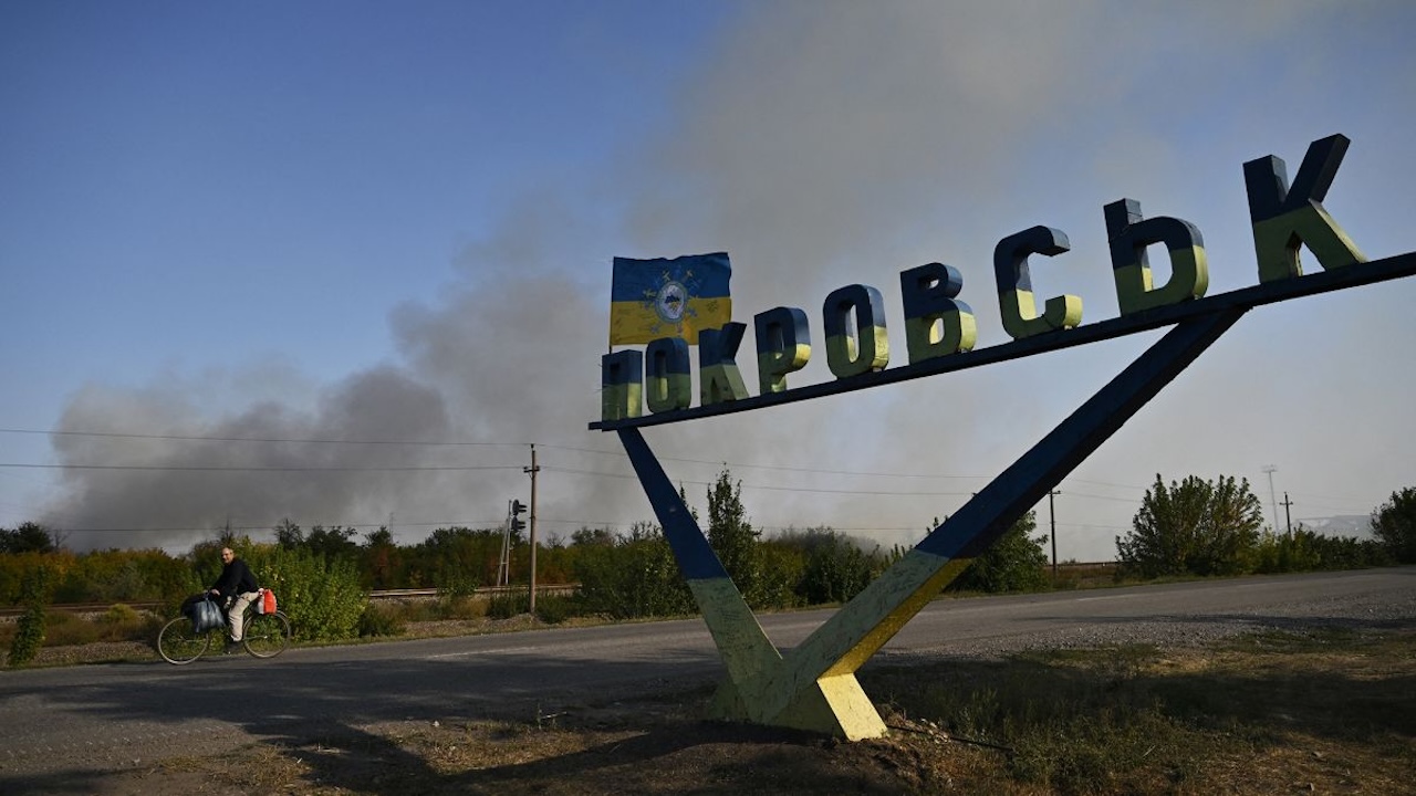 РФ продовжує повільне просування на Донеччині, але без прориву - воєнний експерт Владислав Селезньов