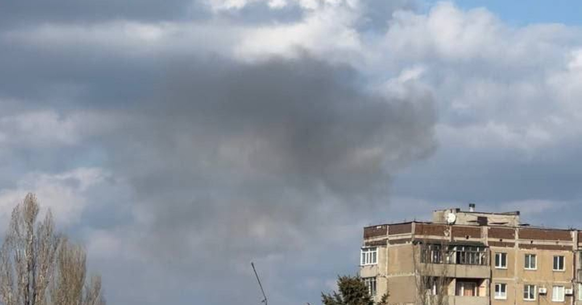 Потужні вибухи пролунали в окупованій Ясинуватій, фото-1 Потужні вибухи пролунали в окупованій Ясинуватій, фото-1