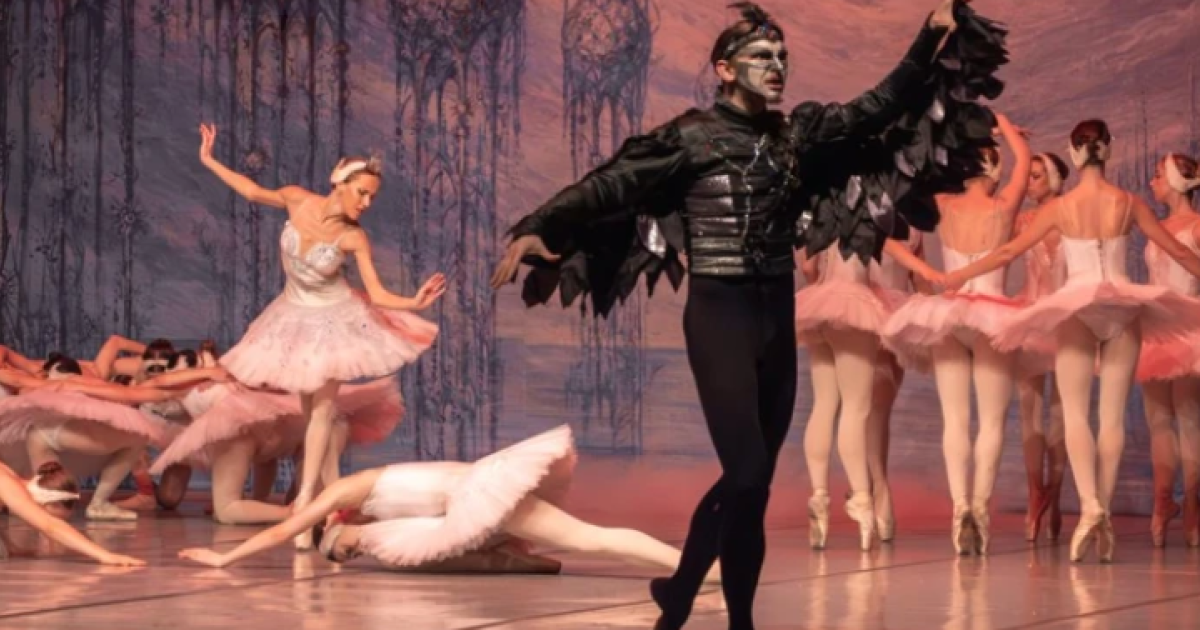 балет "Лебедине озеро"
Фото: coloss-art.com